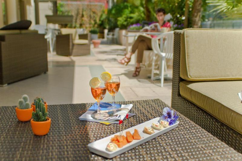 Montecarlo Hotel